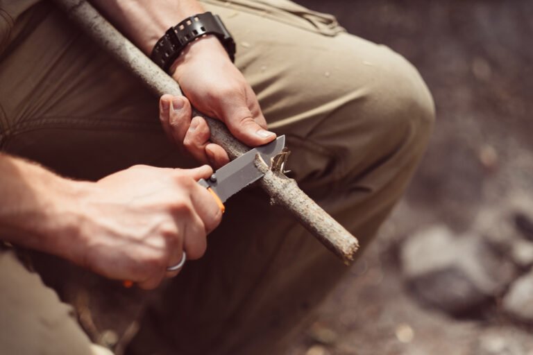 The Essential Guide to Choosing the Best Survival Knife: Insights from a Survival Expert